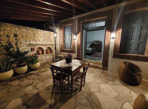 Evanthia's Stone House