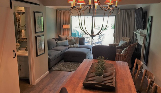 ☆Forest Beach☆Luxury☆3BR Villa☆5 Min. Walk to Beach☆Private Pool☆3 TVs☆Sleeps 8☆
