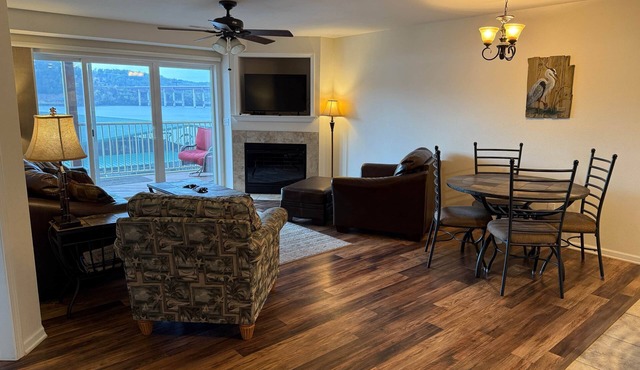 Freeboard at Miramar Camdenton MO in Niangua Township