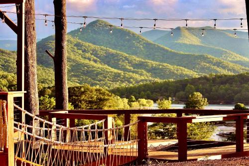 Glamping Container Treehouse by Hiawassee Glamping in Hiawassee