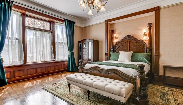 Grand Historic Retreat | 3BR Suite | Modern Comfort & Classic Charm