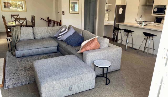Grand villa plus studio in central location
