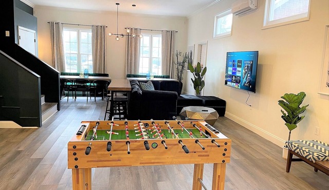 Green Escape: Relax, Tour Downtown or Tybee Beach