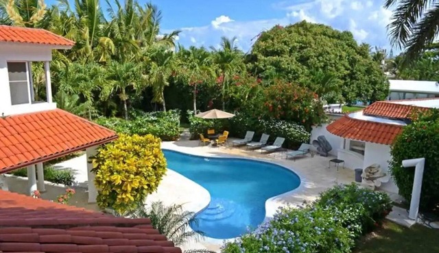 Guest-friendly villa in downtown Sosua, fully equipped, perfect for parties!