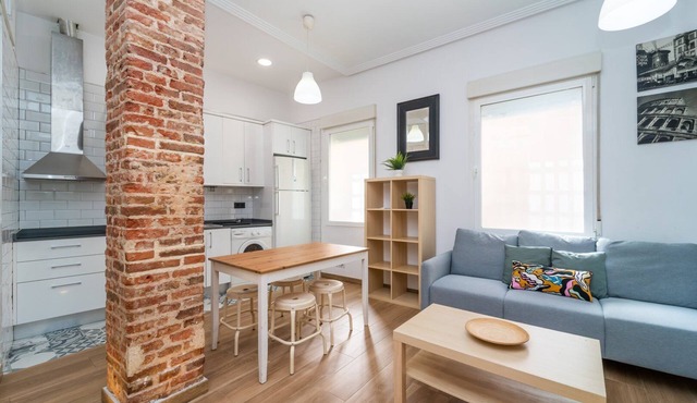 GuestReady - Another brick in the wall in Madrid