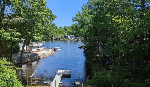 Hamilton Cottage: Cozy Lakefront A-Frame