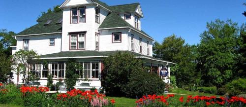 Harbourview Inn in Smiths Cove