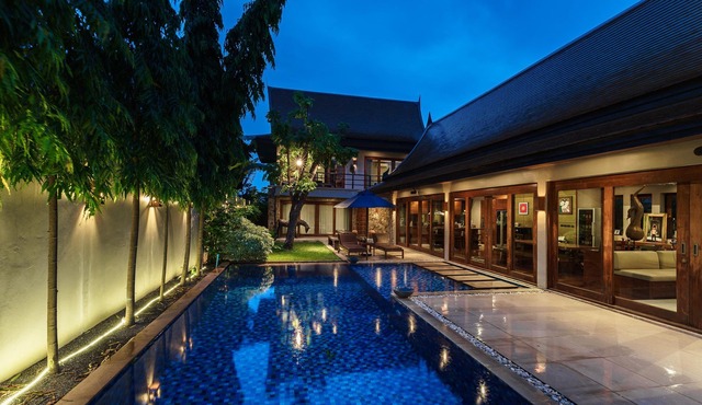 Heavenly tropical villa, 5 min from the beach and all shops