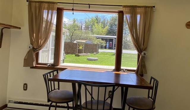Hidden gem, 2BR-2 Living, quiet neighborhood