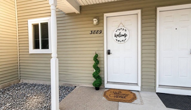 Holiday Village Townhomes – 3889