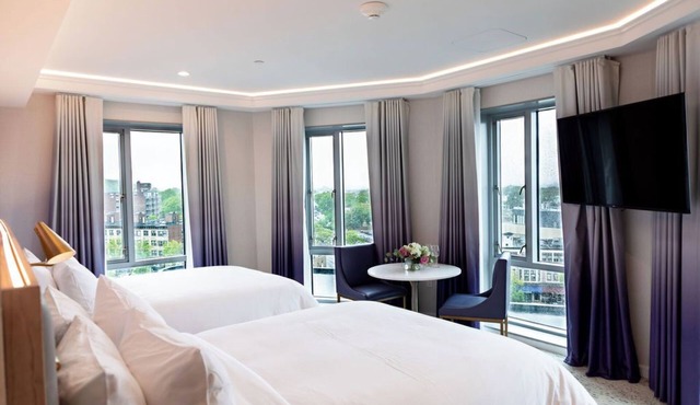 Iris Hotel Boston in Brookline