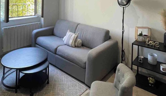 L'Herbe ou Ville : Bright modern apartment downtown + Park