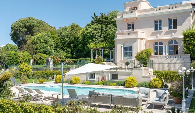 La Gloriette d'Azur, swimming pool and sauna with sea view