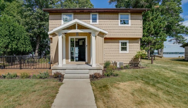 Lakefront Chippewa Falls Haven w/Private Deck! in Chippewa Falls