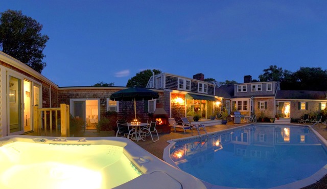 Lamb and Lion Inn in Barnstable