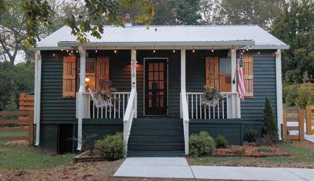 Leipers Fork Bungalow | Hot Tub & Firepit in Franklin