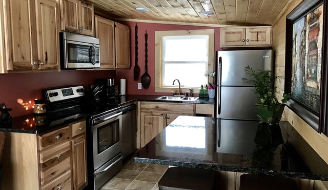LOCATION, LOCATION, LOCATION! Stay Parkside in Village Center & Walk Everywhere! in Lake Placid