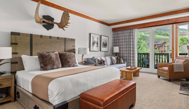Lodge At Spruce Peak Studio Third Floor Newly Renovated Great Spruce Peak Views Sleeps 4 in Stowe