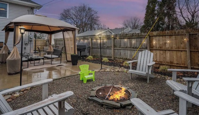 Luxury 2500 sq ft💎Spacious💎Weddings💎Near water