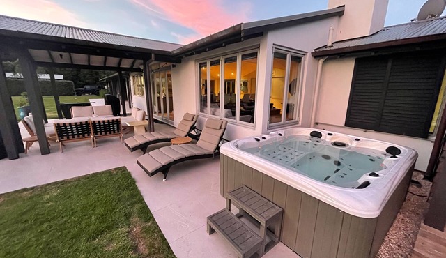 Luxury Beachside Paradise in Matakana