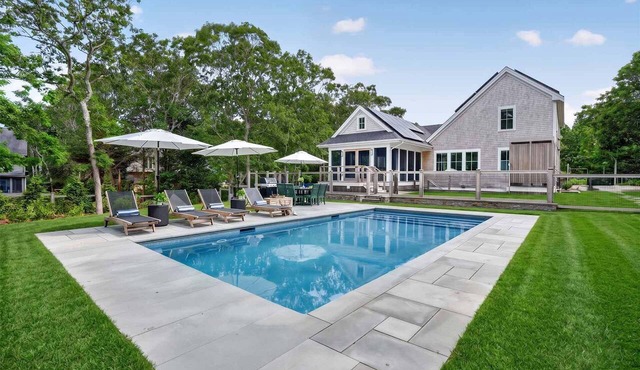 Luxury Getaway With Pool In Island Grove