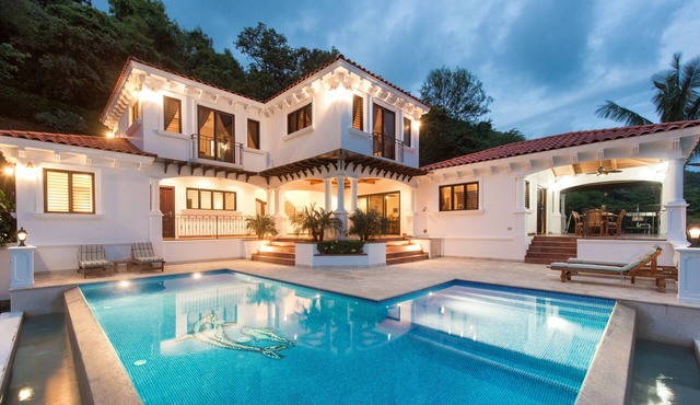 Luxury Oceanfront View Villa with Chef, Housekeeping and Concierge Services