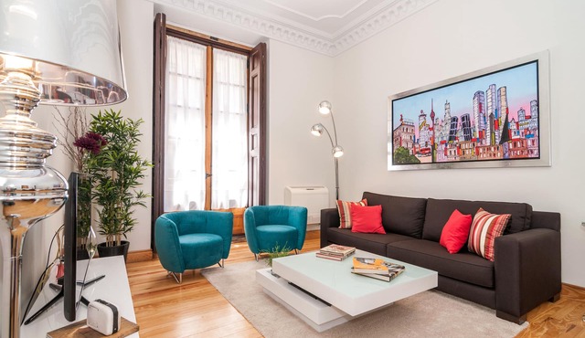 MADRID-SOL-GATE PLAZA MAYOR, New Apartment, Comodo, modern design.
