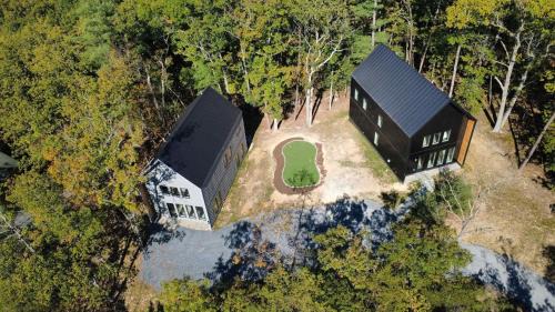 Modern Family Cabins 1 min to Bryce Perfect for Families in Mount Jackson