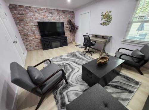 Modern Island Serenity!-Pet-Friendly villa in Hilton Head Island