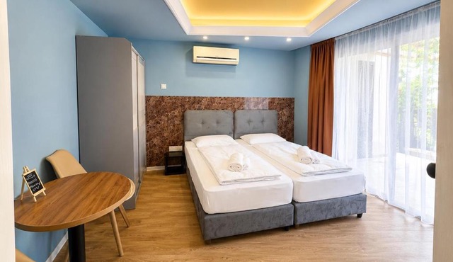 Modern Studio Nr5 private Kitchenette and Bathroom