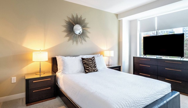 Modern Two Bedroom with Views in Cambridge