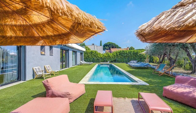 Modern villa in Nice with sea view, private pool without view