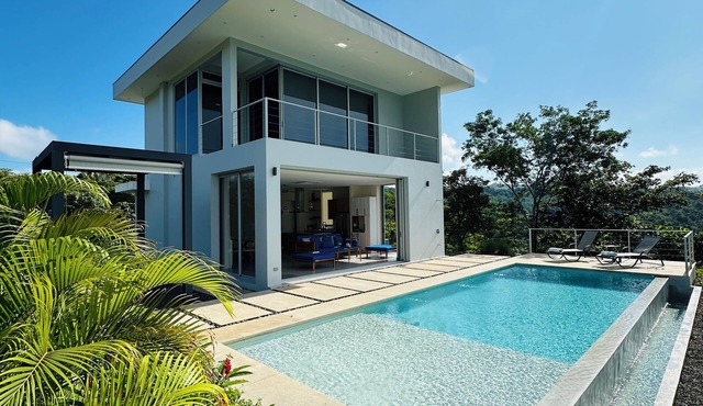 Modern Villa with amazing Ocean and Mountain views in Ostional