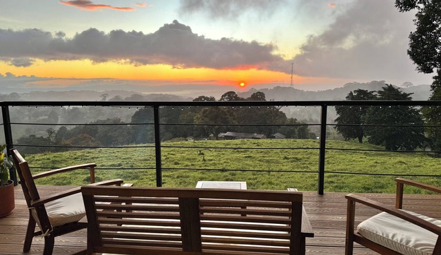 Monteverde Private Villa Sunset, Gulf & Mountain Views in Monteverde