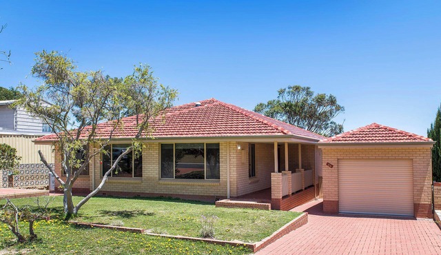 Moore than a Shack - Ultimate coastal retreat in Guilderton