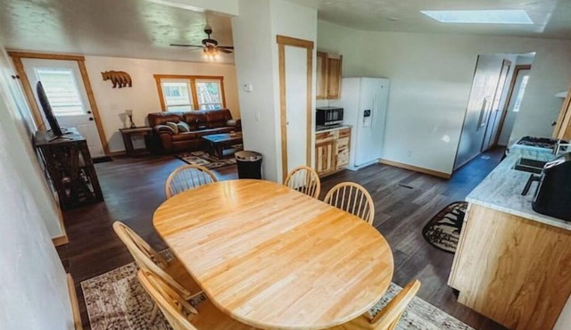 Mooseyard Lodge in Shawano