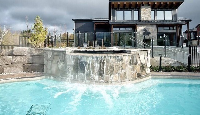 Mountain House Penthouse level, 3 bedroom 2.5 bathroom, Hot and warm pools. in Blue Mountains