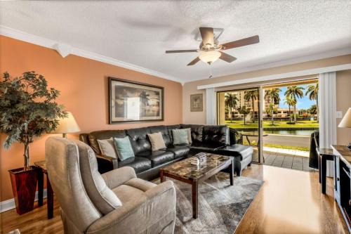 New Listing Ground Floor Vista Verde East Pond