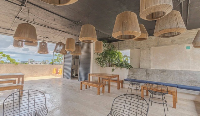 New Merida Marvel, Rooftop Pool with Views in Mérida