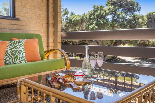 Ocean Close - Spacious Beach House in Guilderton