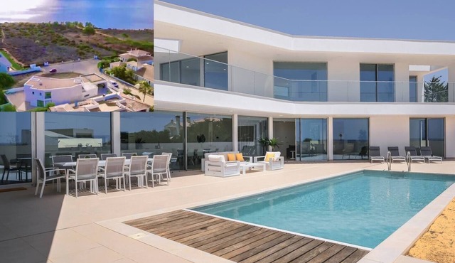 Ocean view Architectural Modern Villa in Luz