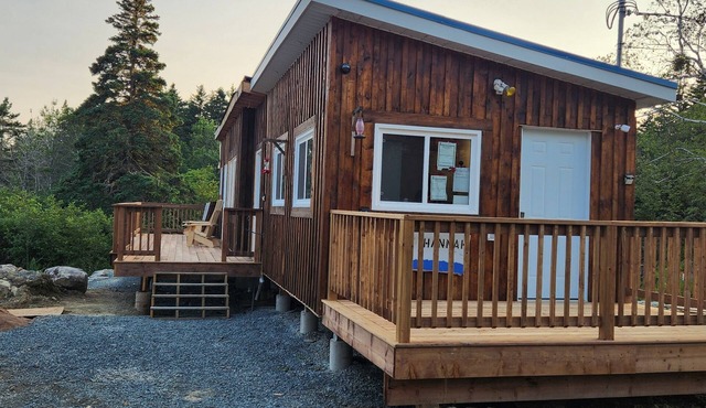 Ocean View Private Cabin 5 Minutes To Cherry Beach Famous for Surfers in Green Bay