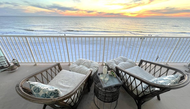 OCEANFRONT 5⭐3BR/2BA/6BED Heated Pool 180 View Patio Beach Gear