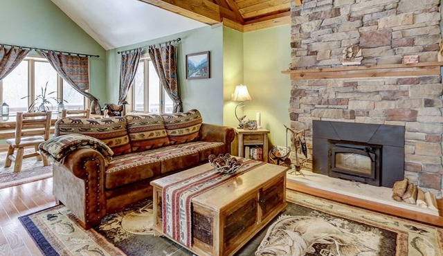 🌲 Our Cabin Is Ready When You’re Ready🌲 in Delavan