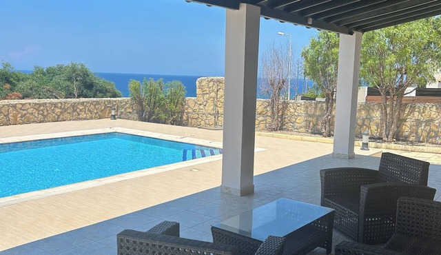 Panoramic Sunrise to Sunset: Luxury Villa with Endless Sea Views
