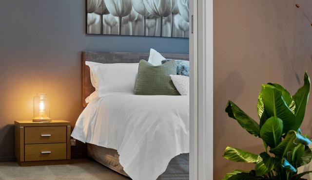PERTH CITY CENTRE - CORPORATE APARTMENT incl WIFI, Smart TV, Pool & U/C Parking in PERTH