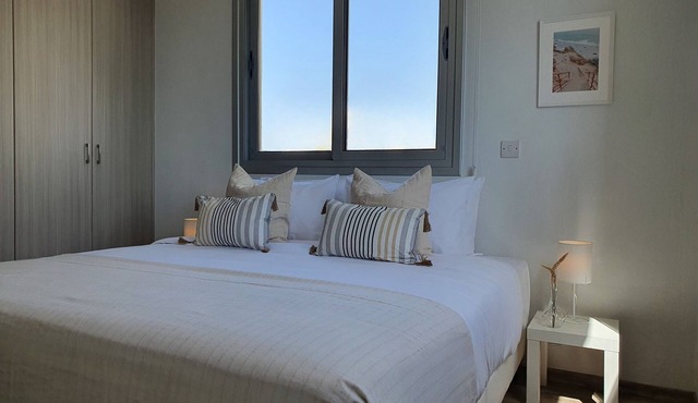 Phaedrus Living City Flat Demetra 102