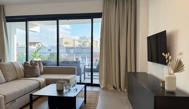 Phaedrus Living White Hills Suites City View