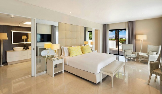 Pine Cliffs Ocean Suites, a Luxury Collection Resort & Spa in Albufeira