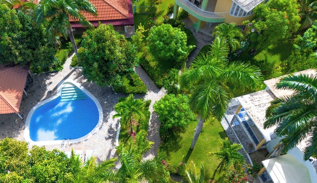 Pool Villas for Groups up to 18 Persons in Las Terrenas